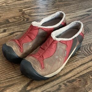 Keen Red and Brown Women's Mules